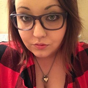 Meet your Posher, Roberta